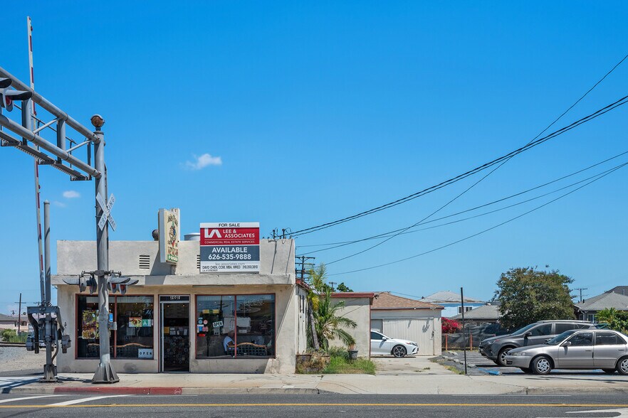 More Photos Of 16616-16622 S Normandie Ave, Gardena General Retail For Sale