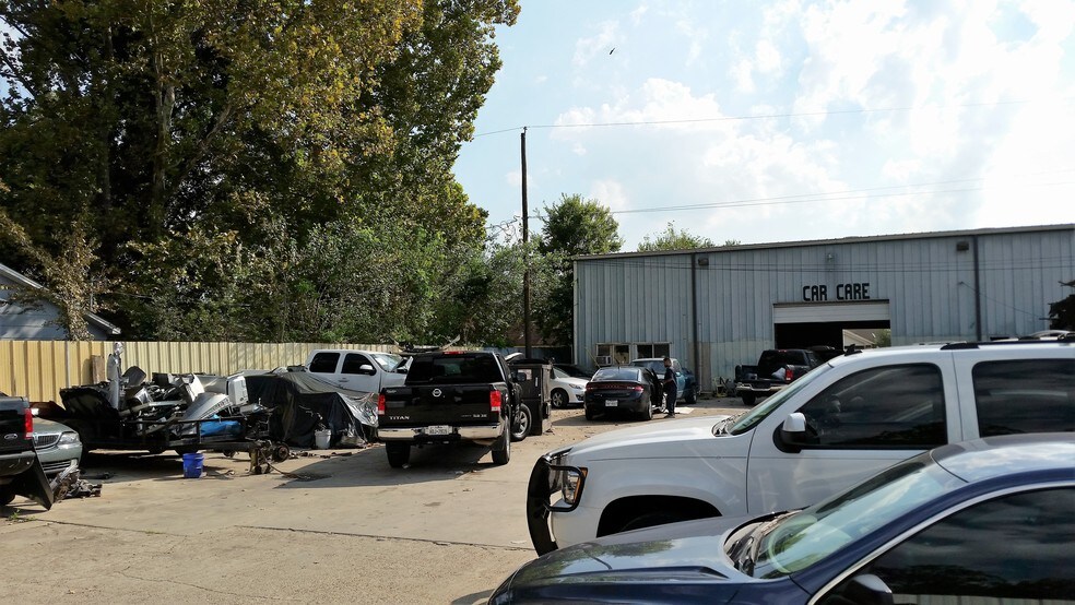 More Photos Of 110 W Little York Rd, Houston Warehouse For Sale