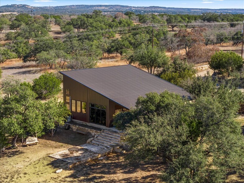 More Photos Of 272 Rocky Road, Johnson City Specialty For Sale
