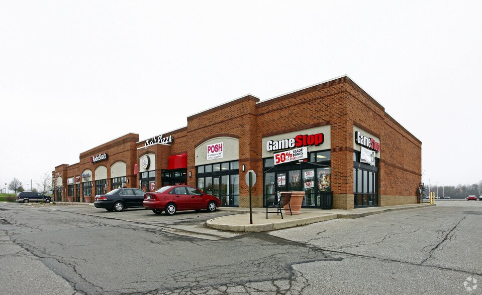 More Photos Of 2150-2172 Walker Lake Rd, Ontario General Retail For Sale