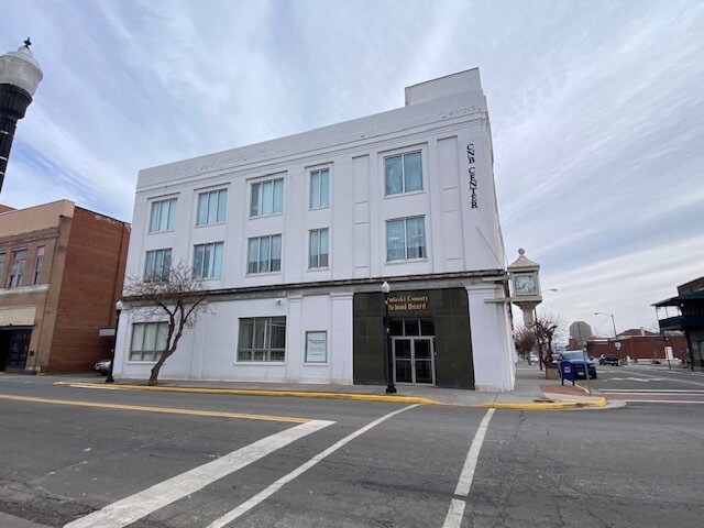 More Photos Of 202 N Washington Ave, Pulaski Office For Sale