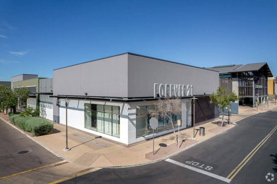 More Photos Of 2716-2810 S Market St, Gilbert Unknown For Lease
