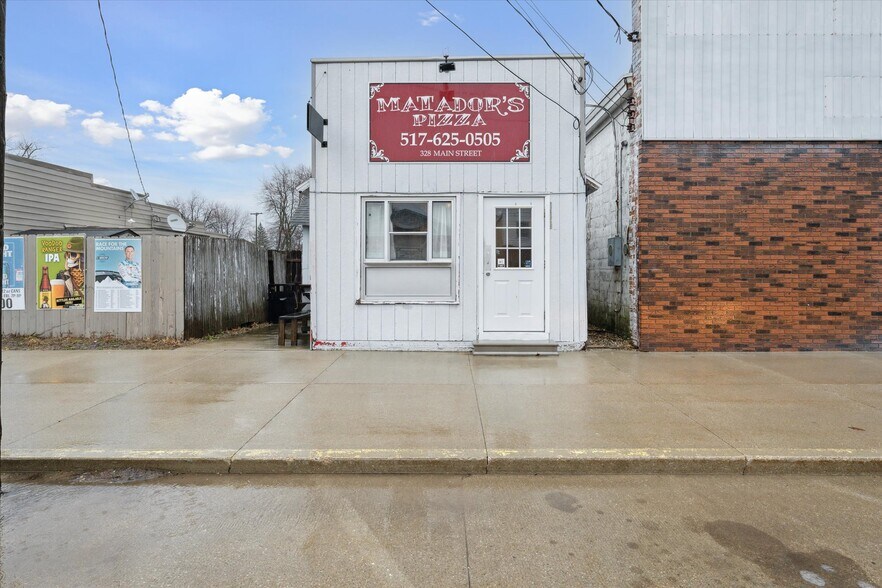 More Photos Of 328 N Main St, Morrice Fast Food For Sale