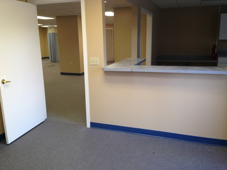 More Photos Of 186 Thomas Johnson Dr, Frederick Unknown For Lease