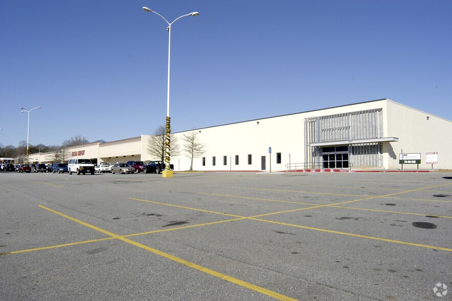 More Photos Of 621 S Marietta Pky, Marietta Unknown For Lease