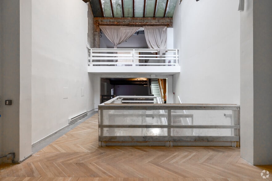 More Photos Of 54 Crosby St, New York Storefront For Lease