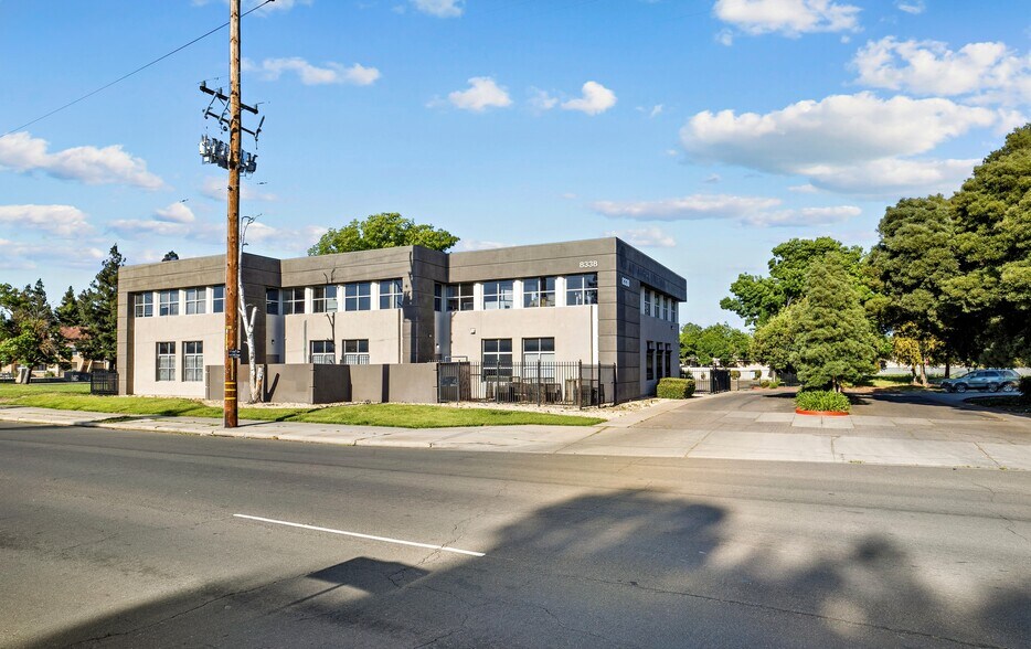 More Photos Of 8338 West Ln, Stockton Office For Sale