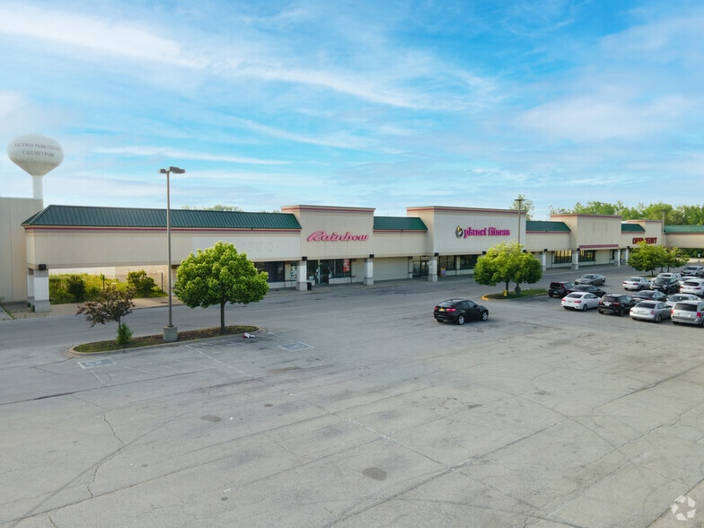 More Photos Of 13001-13085 S Ashland Ave, Calumet Park Unknown For Lease