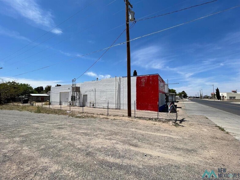 More Photos Of 718 W Spruce St, Deming Storefront Retail Office For Sale