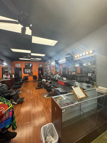 More Photos Of 1745 Drew St, Clearwater General Retail For Sale