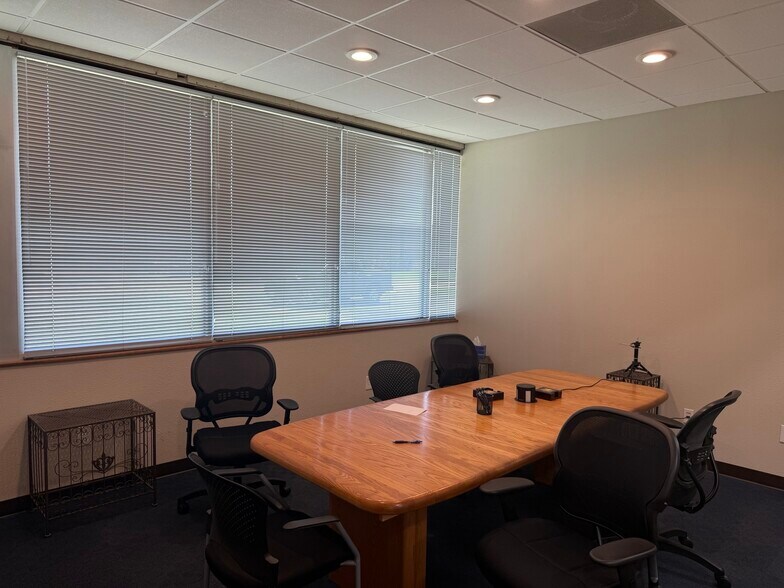 More Photos Of 1000 Pamela Dr, Euless Industrial For Sale