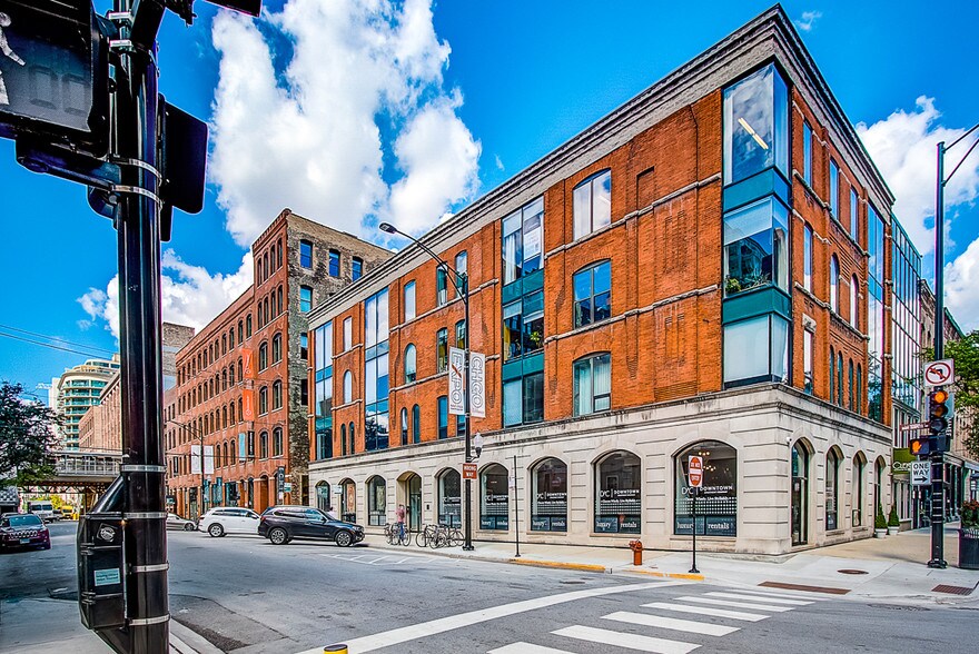 More Photos Of 200 W Superior St, Chicago Medical For Sale