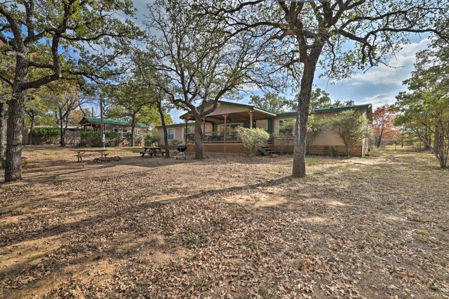 More Photos Of 179 Private Road 1735, Chico Marina For Sale