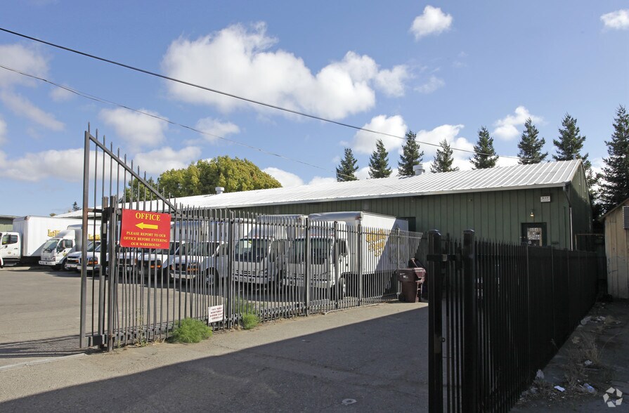 More Photos Of 604 McClary Ave, Oakland Warehouse For Lease