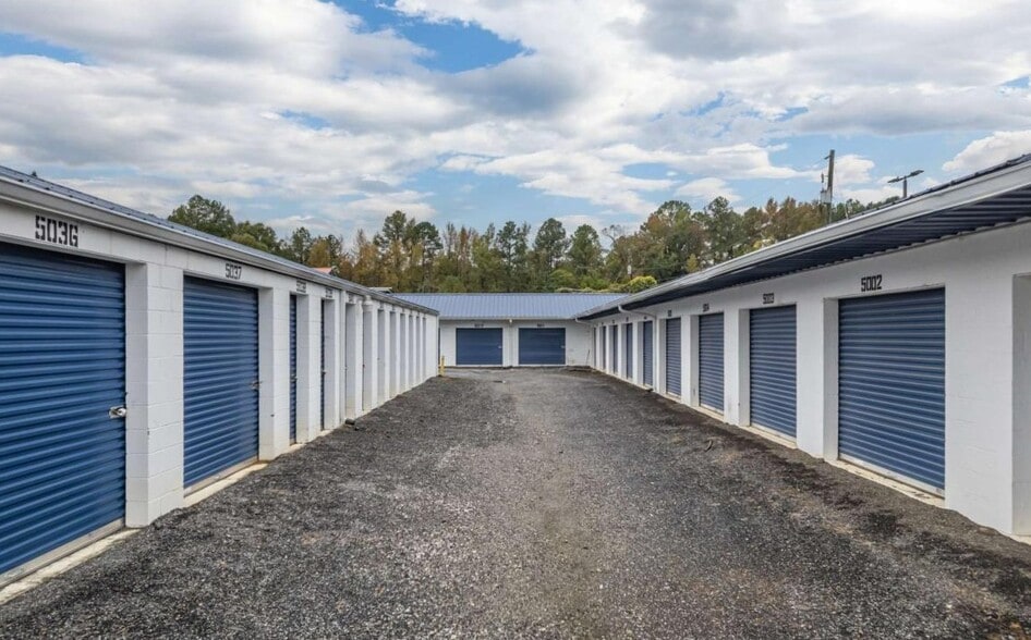 More Photos Of 4685 Alabama Hwy, Rome Self Storage For Sale