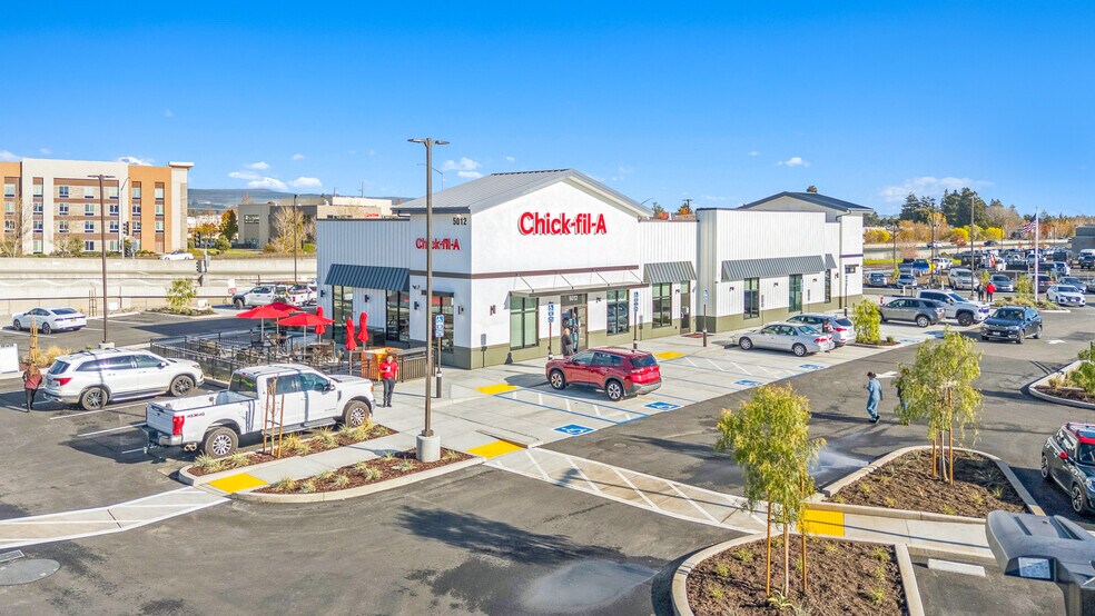 Primary Photo Of 5012 Petaluma Blvd N, Petaluma Restaurant For Sale