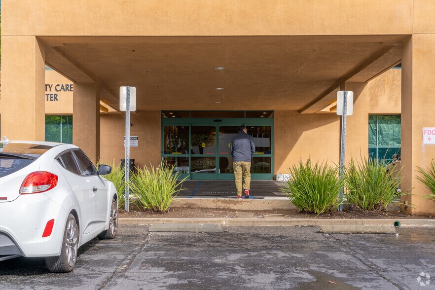 More Photos Of 1810 Fullerton Ave, Corona Medical For Sale