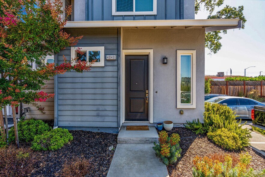 More Photos Of 4040 Alexander David Ct, Larkfield Apartments For Sale