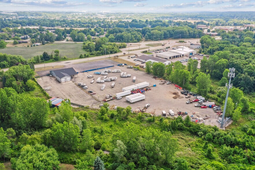 More Photos Of 4500 Remembrance Rd NW, Grand Rapids Auto Dealership For Lease