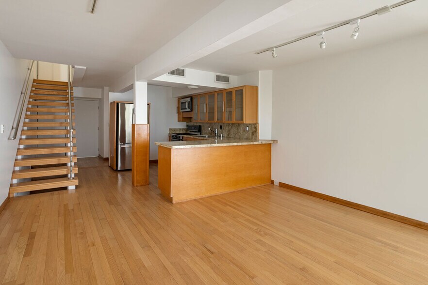 More Photos Of 2330 Silver Ridge Ave, Los Angeles Apartments For Sale