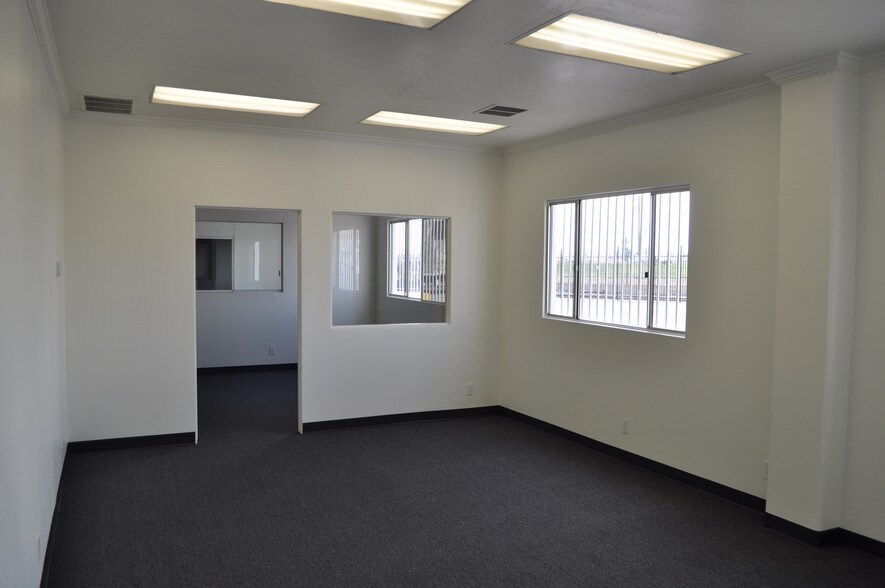 More Photos Of 5354 E Slauson Ave, Commerce Refrigeration Cold Storage For Lease