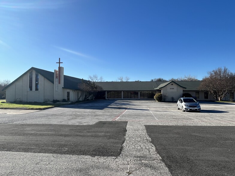 Primary Photo Of 5025 Jacksboro Hwy, Fort Worth Religious Facility For Sale