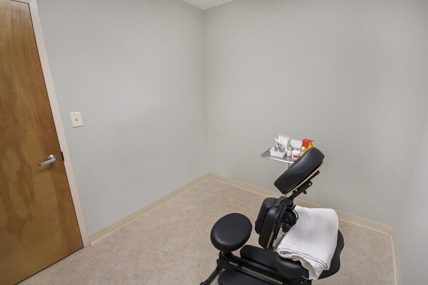 More Photos Of 561 Cranbury Rd, East Brunswick Medical For Sale