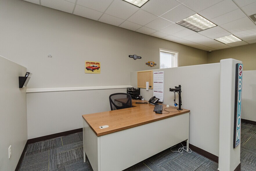 More Photos Of 3101 S Broadway St, Wichita Freestanding For Sale