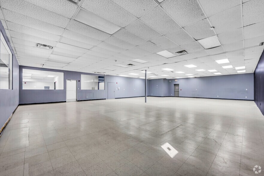 More Photos Of 2920 Motley Dr, Mesquite Medical For Lease