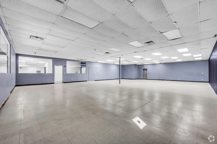 More Photos Of 2920 Motley Dr, Mesquite Medical For Lease