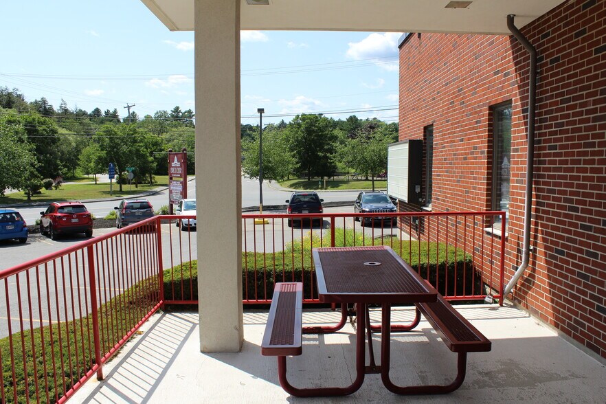 More Photos Of 219 Capitol St, Augusta Office For Lease