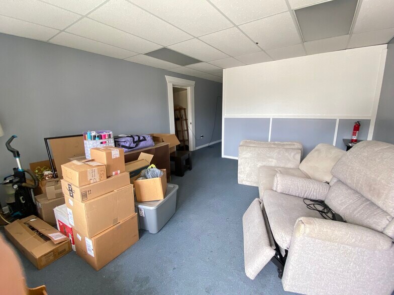 More Photos Of 105 N Fifth St, Roscommon Freestanding For Sale