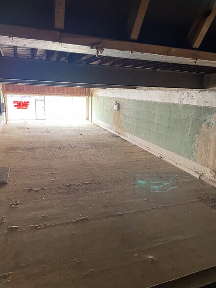 More Photos Of 114 Washington St, Williamston Storefront Retail Office For Sale