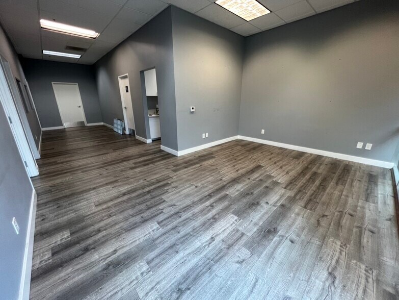 More Photos Of 7950 Cherry Ave, Fontana Light Distribution For Lease