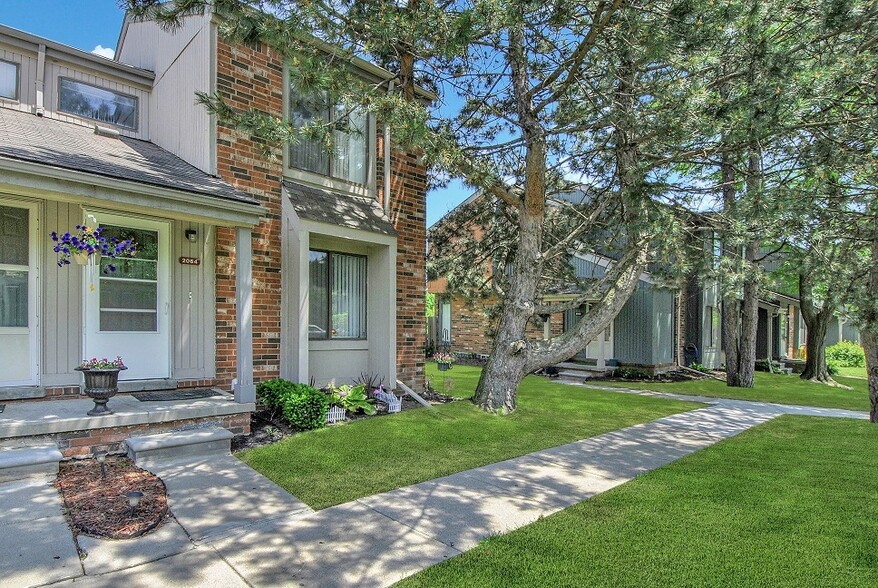 More Photos Of 2154 Hyde Park Rd, Detroit Apartments For Sale