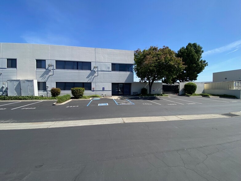 More Photos Of 2493 Technology Dr, Hayward Office For Sale