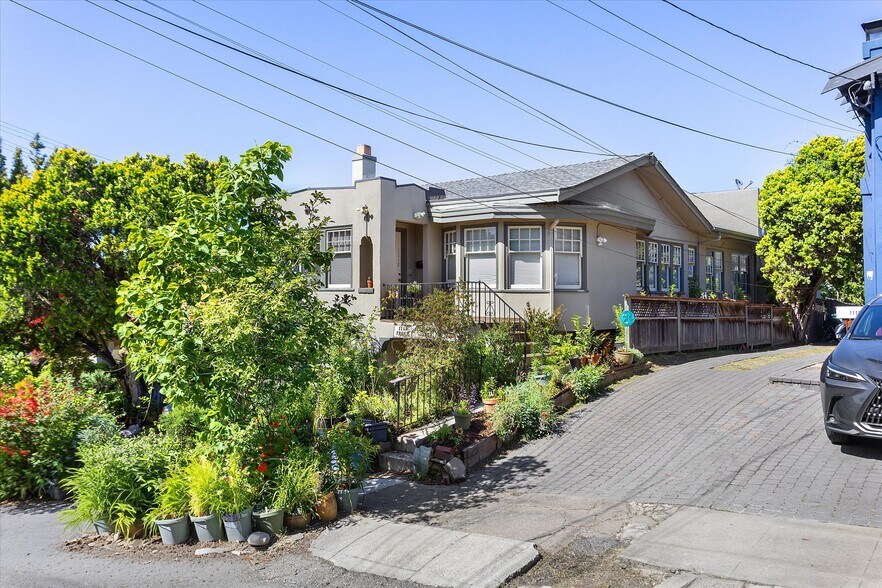 More Photos Of 1112 E 33rd St, Oakland Apartments For Sale