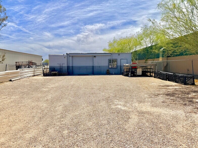 More Photos Of 15329 S Sunland Gin Rd, Arizona City Auto Repair For Sale