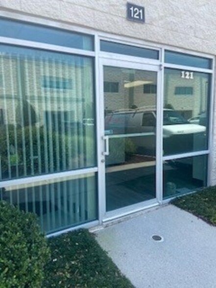 More Photos Of 1620 Centerville Tpke, Virginia Beach Light Manufacturing For Lease