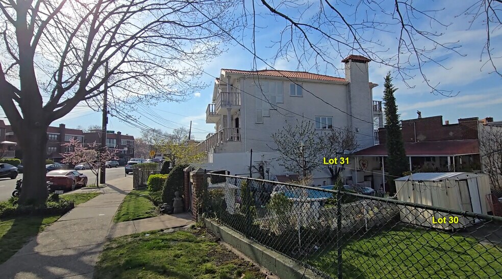 More Photos Of 7011 Ditmars Blvd, East Elmhurst Land For Sale