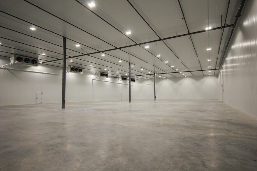 More Photos Of 6363 W Dannon Way, West Jordan Refrigeration Cold Storage For Lease