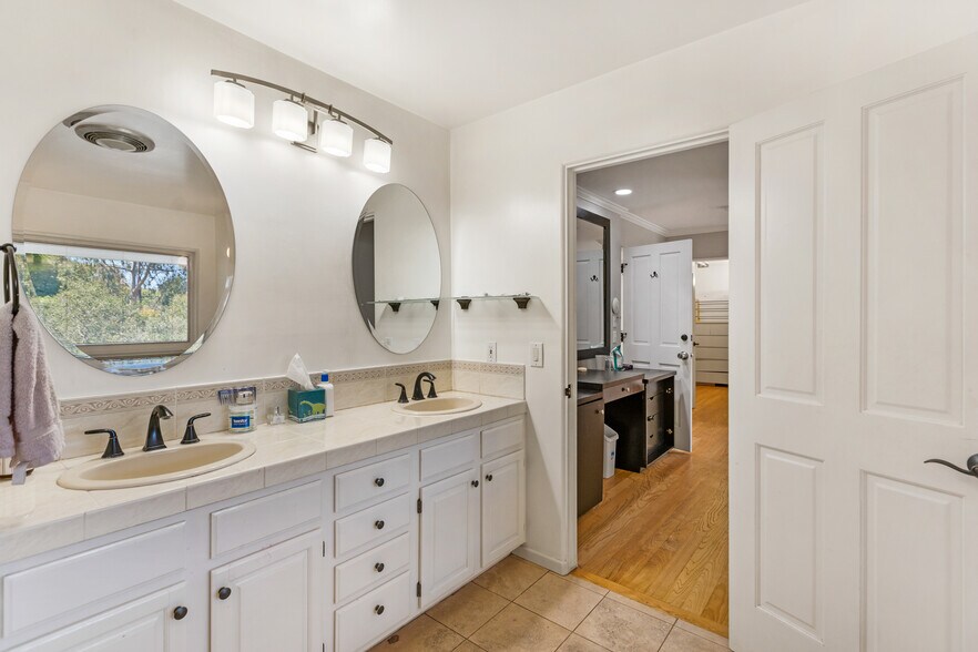 More Photos Of 543 1/2 Arroyo Ave, Santa Barbara Apartments For Sale