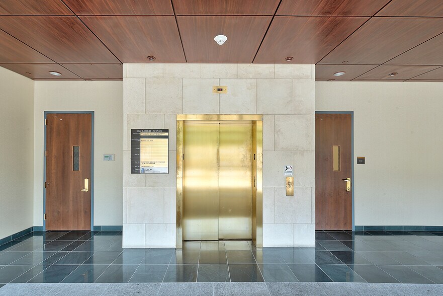 More Photos Of 855 Lehigh Ave, Union Township Office For Lease