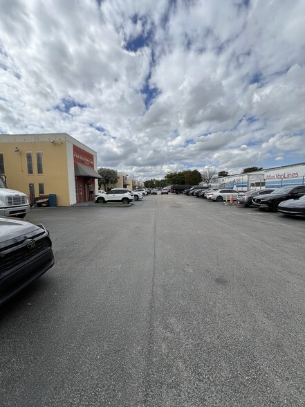 More Photos Of 3335 NW 74th Ave, Miami Industrial For Lease