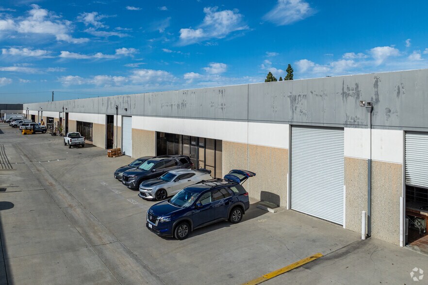 More Photos Of 10521-10579 Dale Ave, Stanton Warehouse For Lease