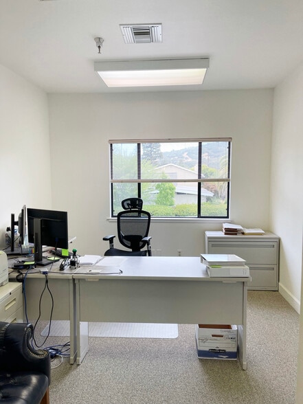 More Photos Of 414 W Napa St, Sonoma Office For Lease
