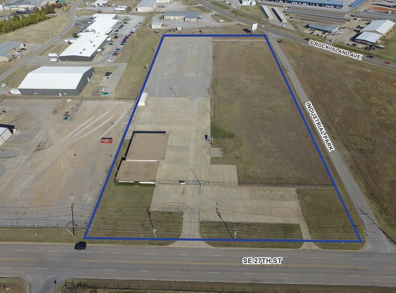 Primary Photo Of 601 SE 27th St, El Reno Warehouse For Lease