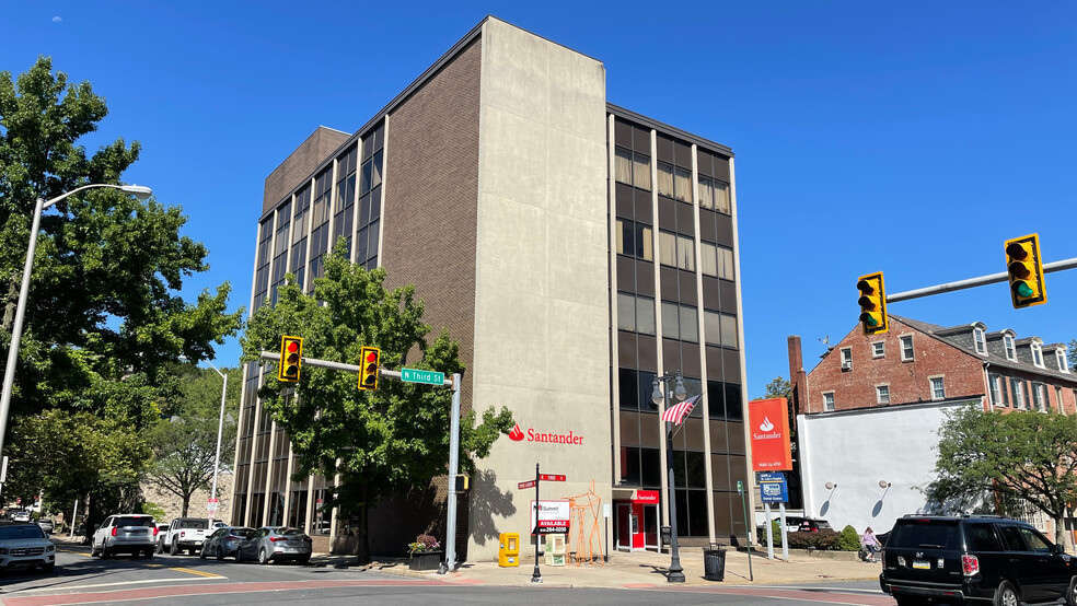 Primary Photo Of 100 N 3rd St, Easton Medical For Lease