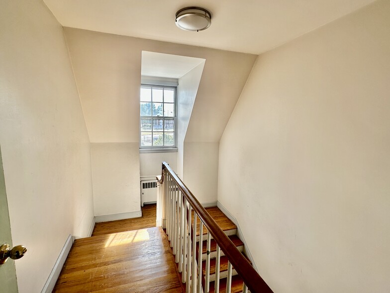 More Photos Of 600 Cooks Ln, Baltimore Religious Facility For Sale