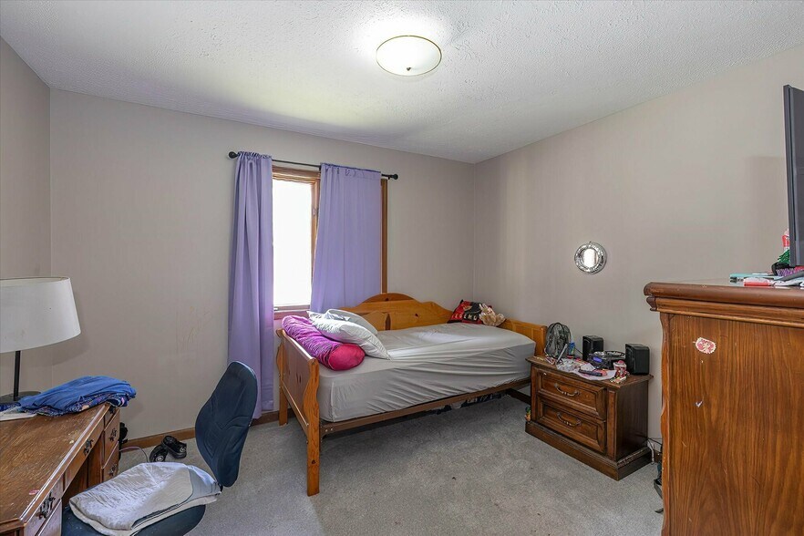 More Photos Of 714 College Dr, Anderson Apartments For Sale